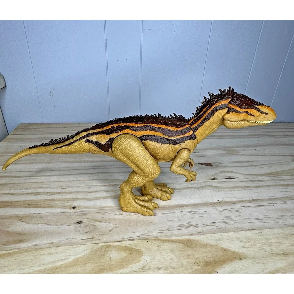 Jurassic World Dino Escape Mega Destroyers 'Carcharodontosaurus' Attack Action